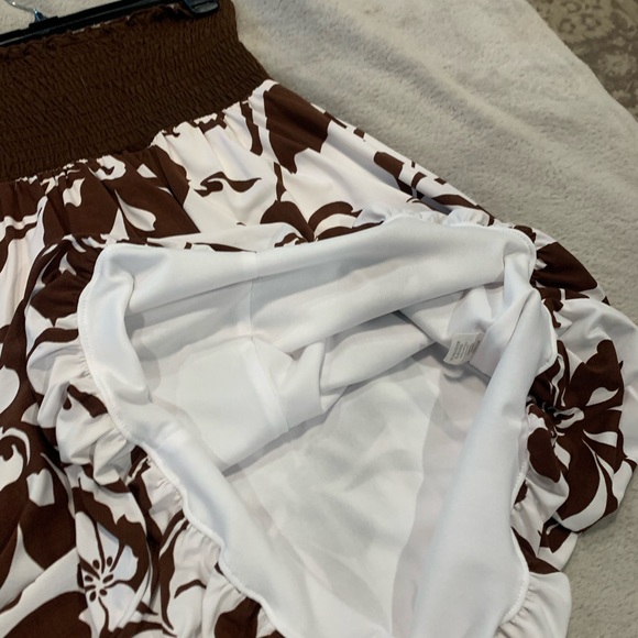 Dress - Picture 9 of 11